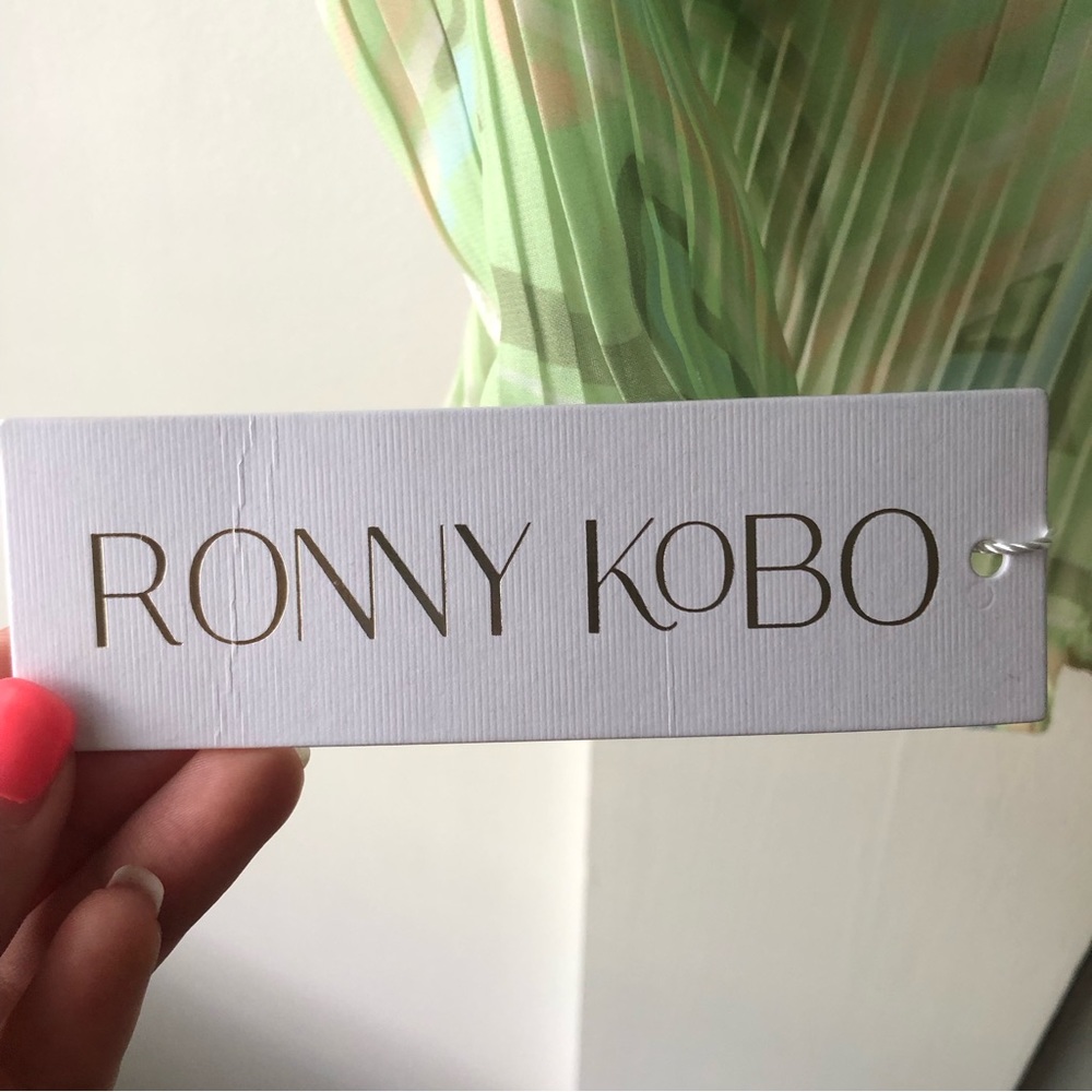 Ronny Kobo Sanabelle Top - Size Small - Picture 6 of 12